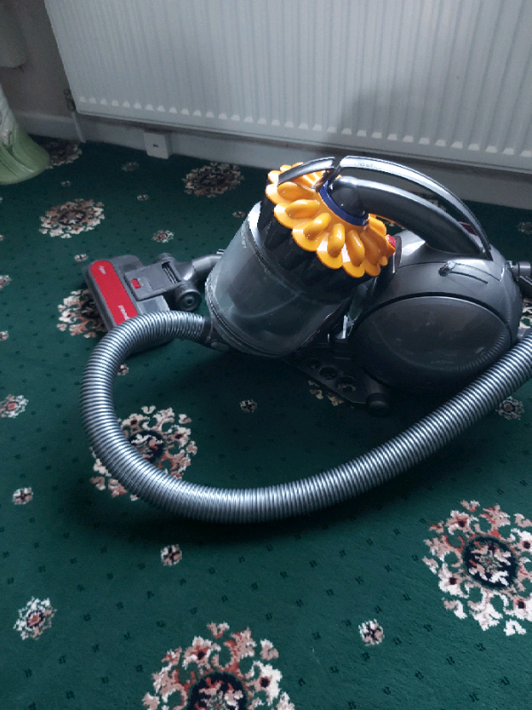 Dyson Ball Multifloor CY27 Bagless Cylinder Vacuum Cleaner | in Bolton,  Manchester | Gumtree